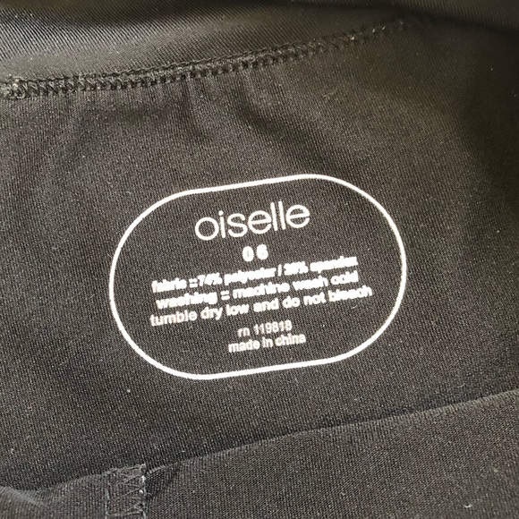 Oiselle running skirt with built-in shorts! In EUC - Picture 3 of 6